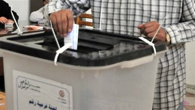 مدرس أزهري معاق ينتخب السيسي في الجمالية