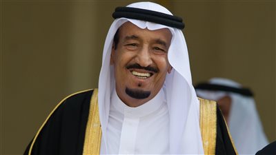 ملك السعودية يقيل رئيس الهيئة العامة للإعلام المرئي والمسموع من منصبه