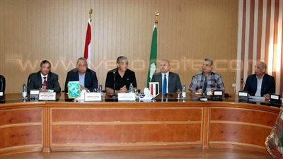 بالصور.. تفاصيل زيارة وزير البيئة للشرقية لتفقد موسم حصاد الأرز