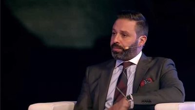 حازم إمام يتضامن مع محمد صلاح في أزمته مع الجبلاية