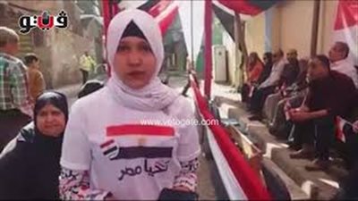 فتاة بالجمالية: «معنديش صوت انتخابي لكن نزلت أدعم السيسي» (فيديو)