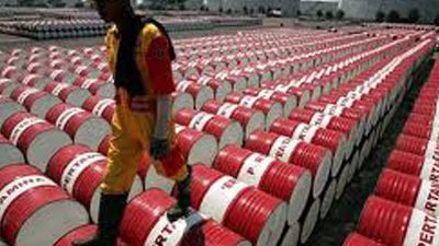 النفط يصعد لأعلى مستوياته في 9 أشهر بسبب العراق