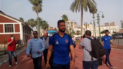 بالصور.. وصول أتوبيس الأهلي لاستاد الإسكندرية استعدادا لمواجهة سموحة