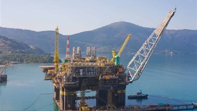 روسيا تحافظ على صدارة موردي النفط الخام للصين