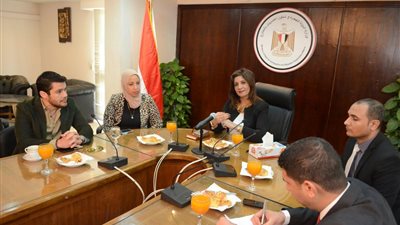 وزيرة الهجرة تعقد جلسة تحضيرية لتنظيم ماراثون بالمنيا