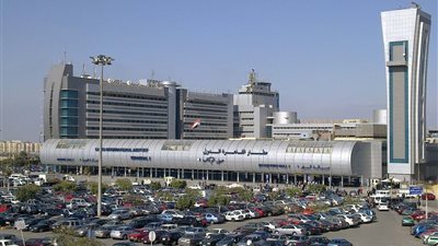 ترحيل 10 ركاب من مطار القاهرة