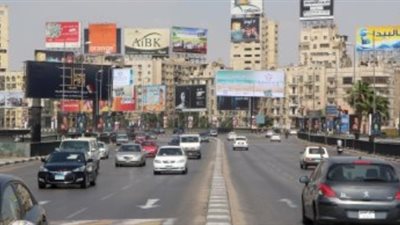 تسيير حركة المرور على كوبري فيصل عقب انقلاب سيارة