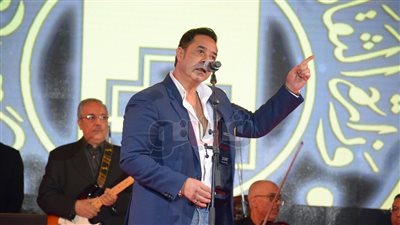 بالصور.. مدحت صالح يشعل احتفالية نصر أكتوبر بالهناجر