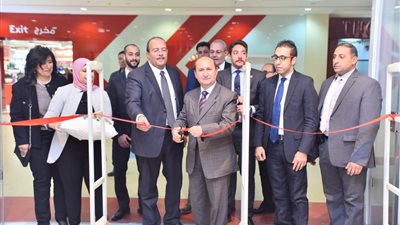 وزير الصناعة: حريصون على تشجيع الحرف اليدوية ذات الهوية المصرية