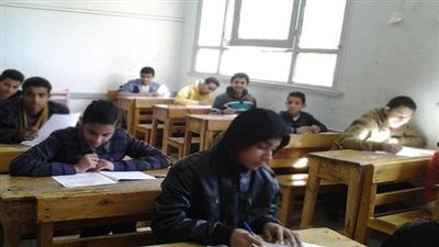 4247 طالبا يؤدون امتحانات الشهادة الإعدادية بالوادي الجديد