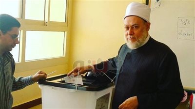 عدلي منصور وعلي جمعة يشاركان في الانتخابات وسط تشديدات أمنية