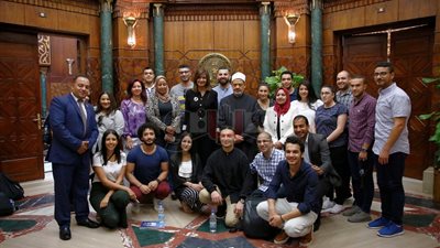 وزيرة الهجرة تلتقي شيخ الأزهر برفقة أبناء المصريين بأستراليا (صور)