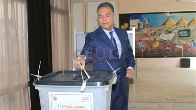 وزير النقل يدلي بصوته في الانتخابات الرئاسية بمدينة نصر