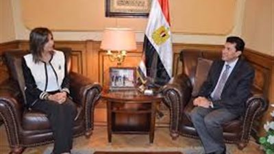 وزيرا الشباب والهجرة يلتقيان الجالية المصرية بأستراليا بحضور البابا تواضروس