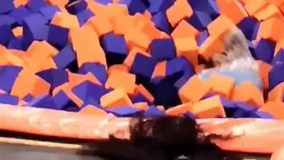 «باروكة» تضع امرأة في موقف محرج (فيديو وصور)