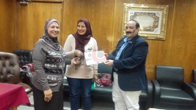 تكريم العاملين المميزين بفرع «التأمين الصحي» ببني سويف (صور)
