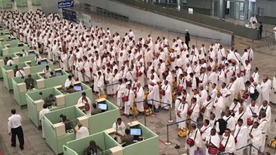 تفاعل واسع للقطريين مع مبادرة تسجيل بياناتهم للعمرة بمطار جدة