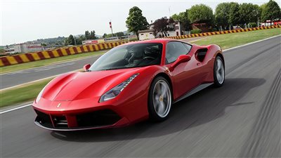 جمارك السيارة «فيراري 488» المستوردة من الكويت