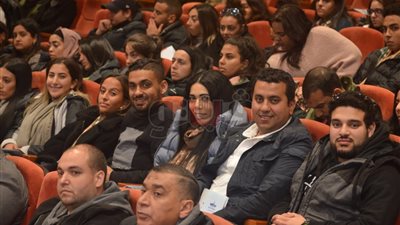 «الهجرة» تنظم زيارة للوفد الثاني من المصريين في أستراليا لقناة السويس