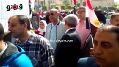 «رئيس وحكومة» في الطابور الانتخابي.. السيسي أول ناخب في الجمهورية.. رئيس الوزراء يدعو للمشاركة.. النقل يدلي بصوته في نبوية موسى.. الزراعة يعبر عن فرحته.. و«إيناس» ضمن القائمة (فيدي