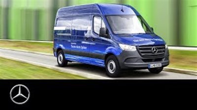 مرسيدس تعتمد البطاريات الكهربائية في شاحناتها المغلقة (فيديو)