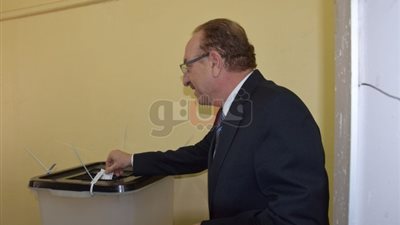 محافظ بني سويف بعد التصويت: أجواء الانتخابات آمنة وحضارية