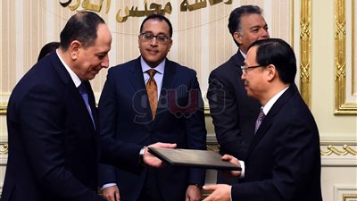 اتفاقية مع بنك صيني لتوفير 1.2 مليار دولار لتنفيذ القطار الكهربائي