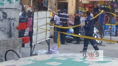 إصابة أحد عمال الهدم بعقار الازاريطة المائل