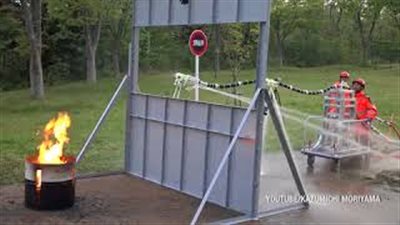 أحدث طريقة لإطفاء الحرائق (فيديو)