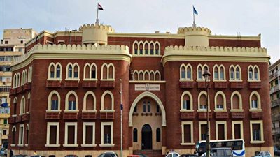 جامعة الإسكندرية تكرم الدكتورة نهال الشقنقيري الأستاذ بكلية الطب