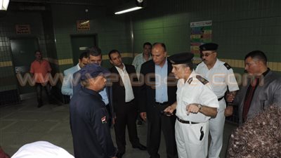 محمد يوسف يكلف بزيادة الشرطة السرية لمحاربة النشل داخل المترو