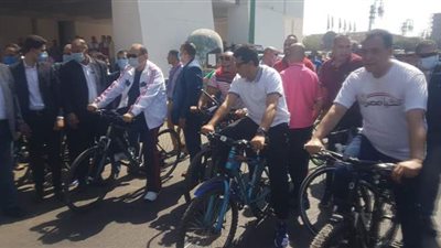 انطلاق ماراثون الدراجات من ديوان محافظة أسيوط بقيادة وزير الشباب