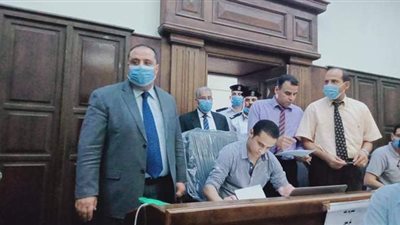 رئيس محكمة شرق الإسكندرية يتابع إنهاء أوراق المرشحين لمجلس النواب باليوم الأخير