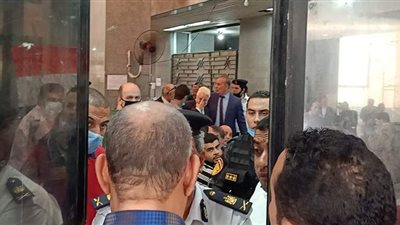 في الوقت الضائع.. مرتضى منصور يقدم أوراق ترشحه لبرلمان  ٢٠٢٠ بالدقهلية | صور