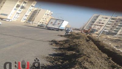 إنشاء مصارف لمياه الأمطار بالحي الإماراتي ببورسعيد | صور