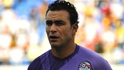 عصام الحضري يكشف حقيقة عرض جوائزه في متحف اتحاد الكرة