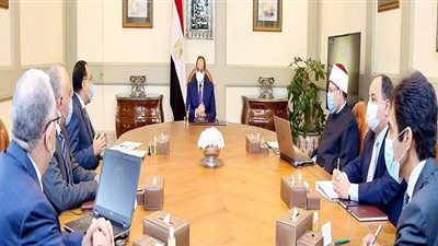 السيسي يكلف بالإسراع في مشروعات تطوير وتأهيل منخفضات مفيض توشكى.. منح مكافآت تميز علمي للعاملين بوزارة الأوقاف والجهات التابعة لها