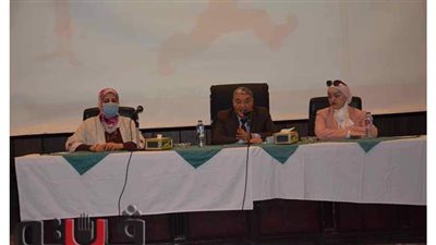 محافظ المنيا يشهد أعمال تدريب المبادرة الرئاسية 