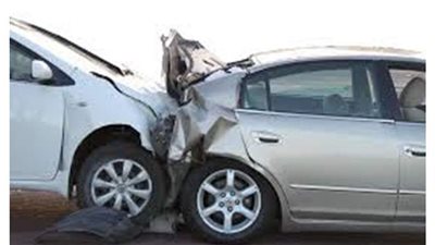 إصابة 5 مواطنين في تصادم سيارتين على الطريق الصحراوي بالبحيرة