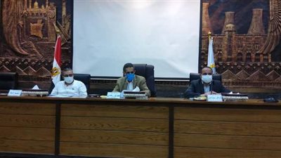 محافظ الغربية  يتابع استعدادات  موسم السيول وعددا من الملفات المهمة