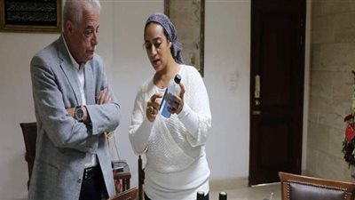 محافظ جنوب سيناء يشهد عينات التعبئة والتغليف لمنتجات سانت كاترين