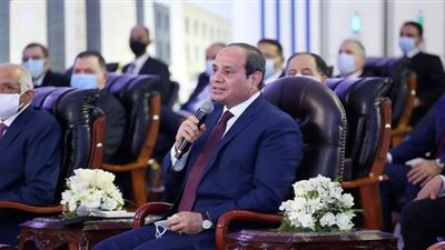 السيسي يفتتح مجمع التكسير الهيدروجيني للبترول بمسطرد.. يحذر من أهل الشر وحملات التشكيك.. ويؤكد مواصلة جهود البناء والتنمية