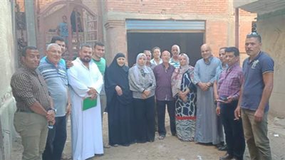 جلسة صلح تنهي خصومة بين عائلتين  بالدقهلية  | فيديو وصور