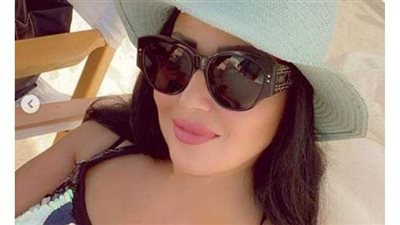 شاهد.. سمية الخشاب على البحر في أحدث ظهور