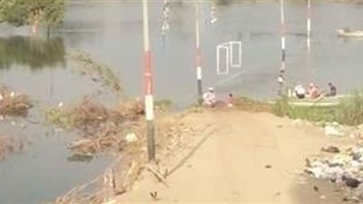 ارتفاع منسوب النيل  بـ3 قرى بالمنوفية.. الأهالي تستخدم مركبا للتنقل | صور