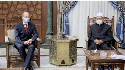 سفير المجر: شيخ الأزهر قامة دينية عالمية وخطاباته ينصت لها الجميع