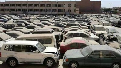 جمارك مطار القاهرة تعرض غدا ٢٠ سيارة في مزاد علني