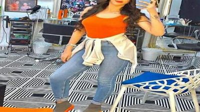 جنح كفر شكر تنظر أولى جلسات محاكمة منار سامي في خيانة الأمانة