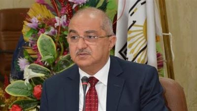 رئيس جامعة أسيوط يعلن عودة الأنشطة الطلابية والالتزام بالإجراءات الاحترازية