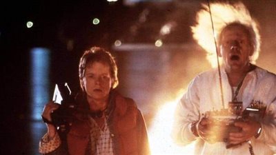 فيزيائي يحقق اكتشافا مثيرا حول إمكانية السفر عبر الزمن